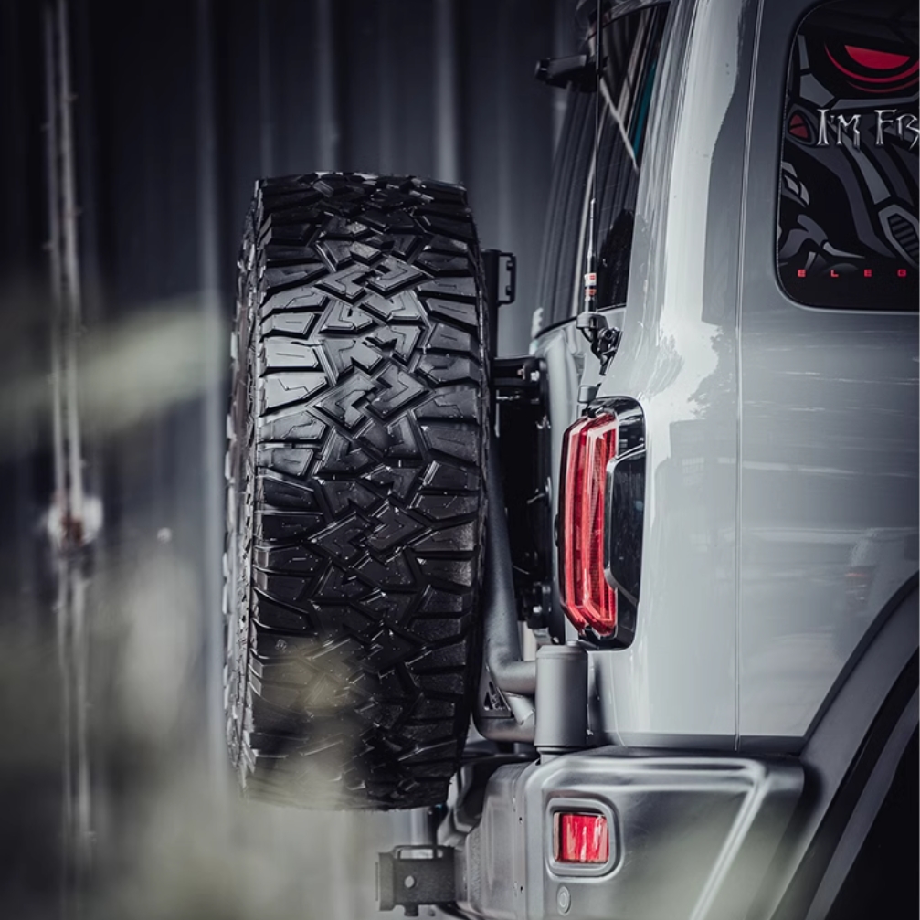 Heavy-Duty Rear Mount Spare Tire Carrier for TANK 300