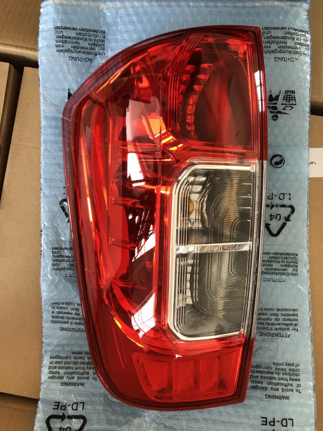 Pair Tail light for Nissan Navara D40 Pickup 2015-2016 Frontier