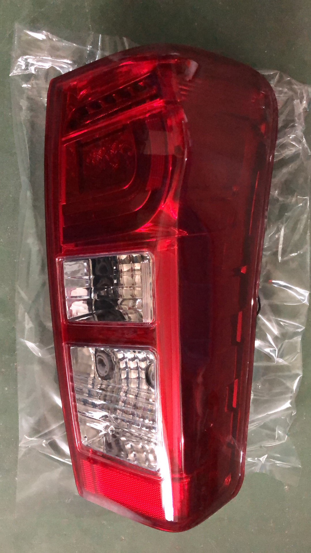 Factory Supply OEM Style LED Taillights For Dmax 2018 