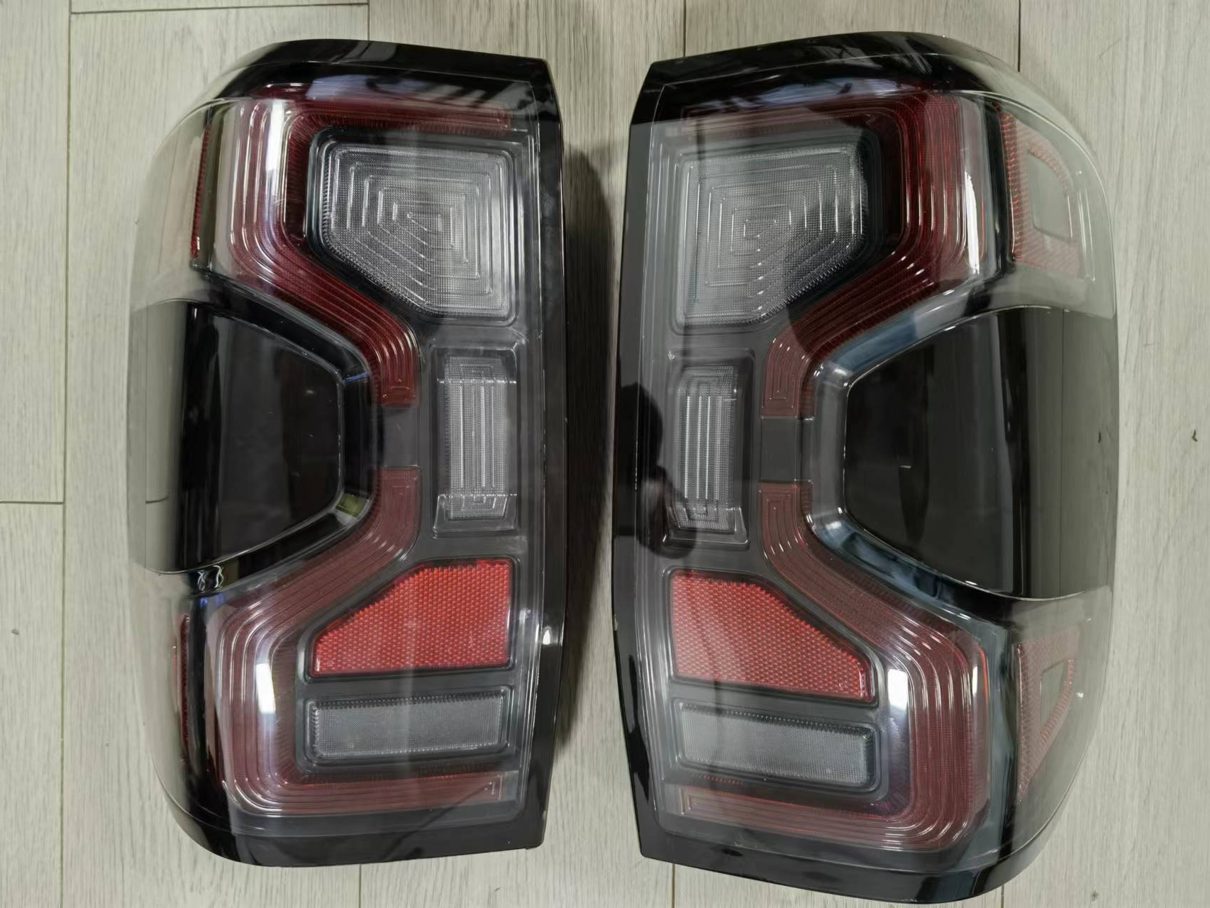 Wholesale Ford Ranger 2022 T9 Taillights (For T6 T7 T8 Change to T9)