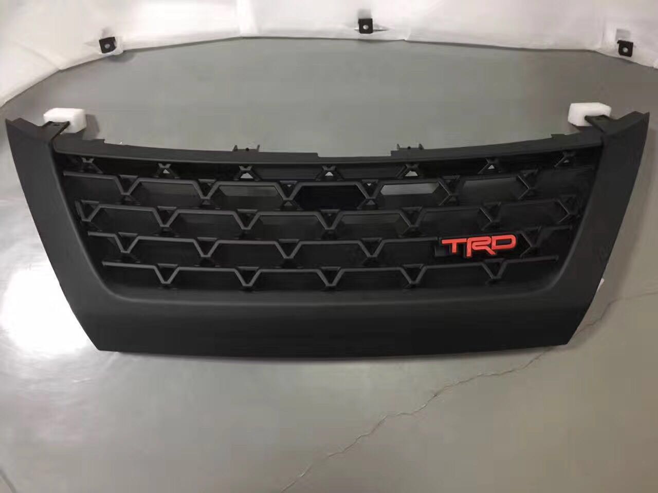 2015 Toyota Fortuner Modified Front Grille – TRD Style