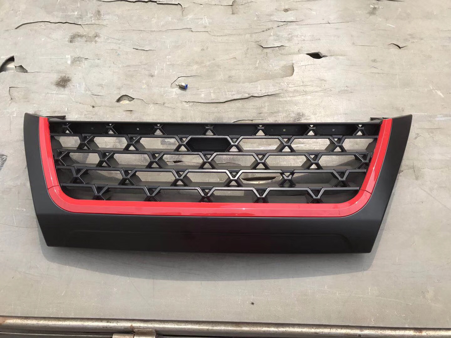 2015 Toyota Fortuner Modified Front Grille – TRD Style